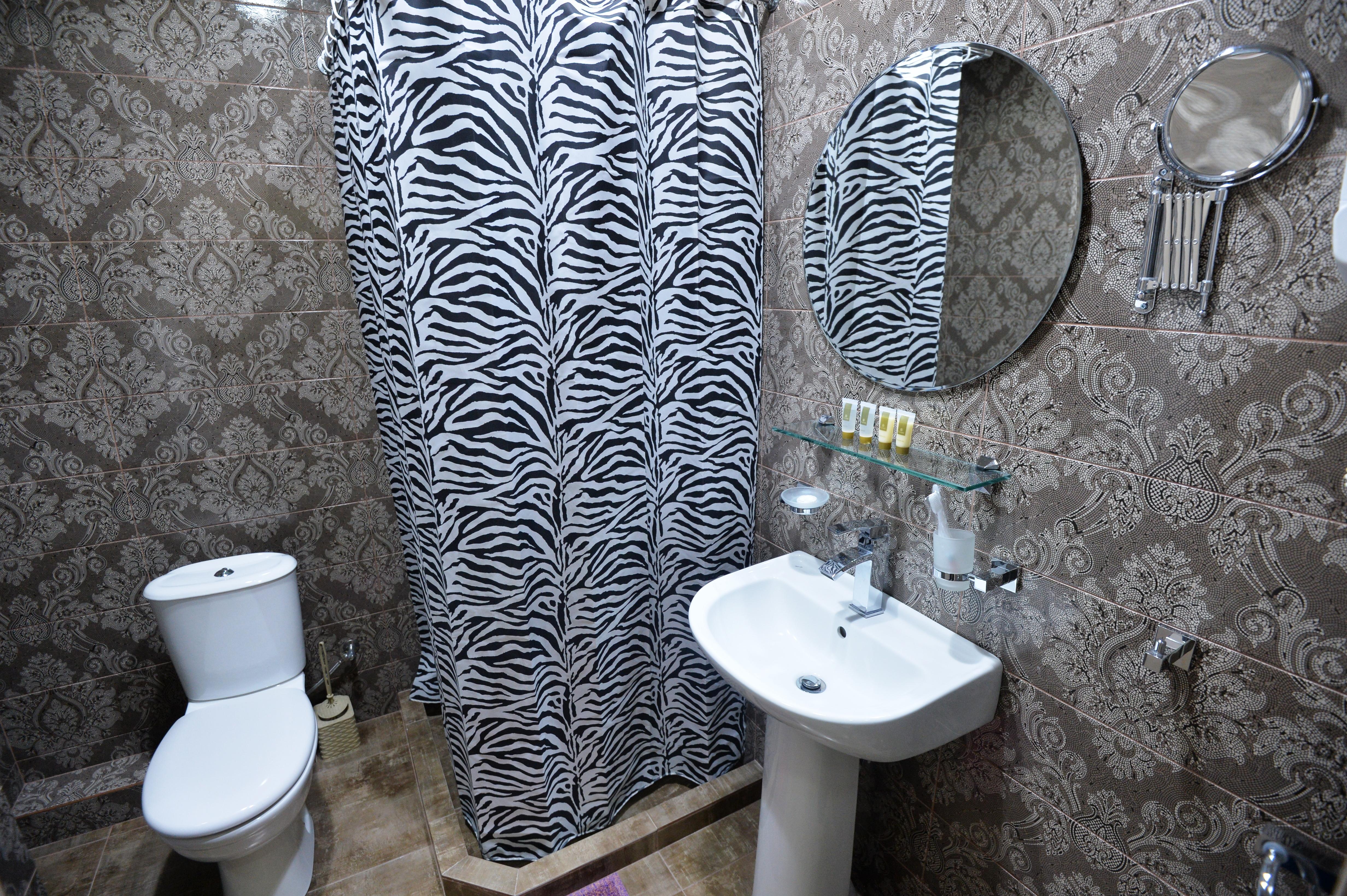 Yerevan Deluxe Hotel Dış mekan fotoğraf