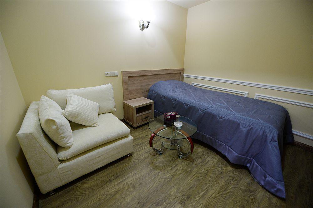 Yerevan Deluxe Hotel Dış mekan fotoğraf